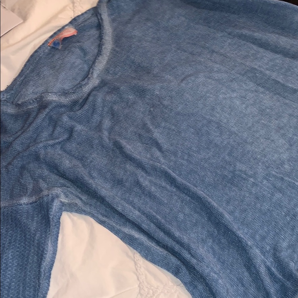 BLUE SWEATER